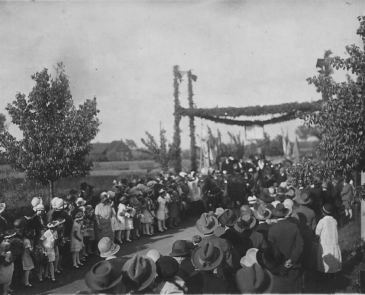 Amtseinführung Pfarrer Bayer, Reiterverein 1930.jpg