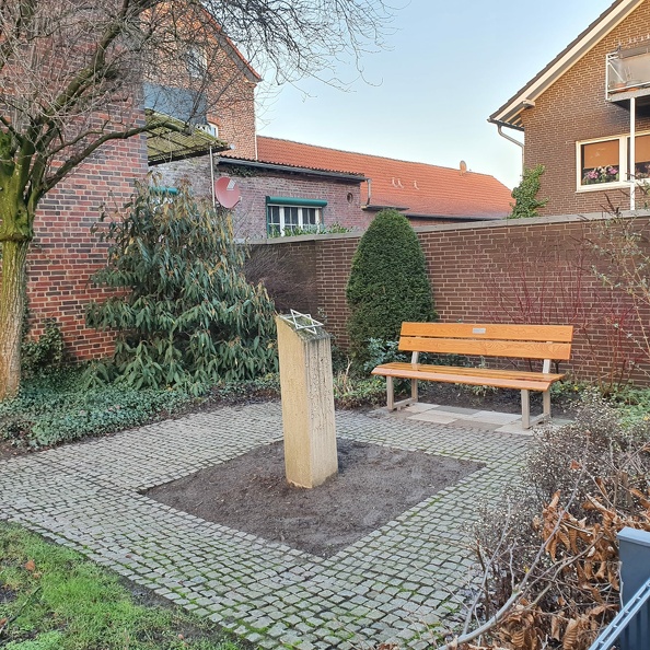 Bank neue Stelle.JPG